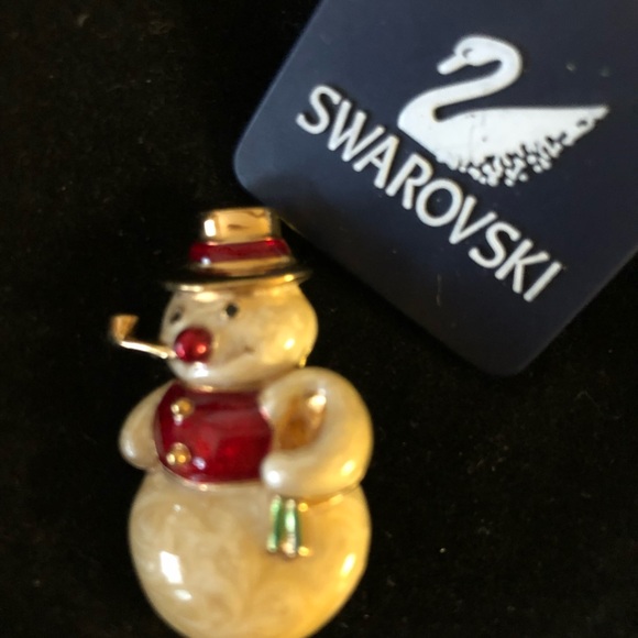 Vintage Swarovski Snowman with Red and Gold Details - Picture 3 of 4